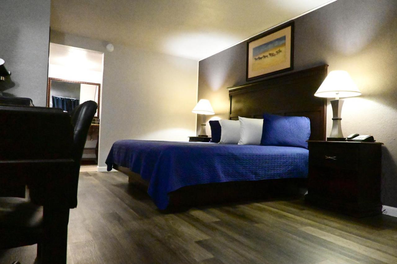 R Nite Star Inn And Suites -Home Of The Cowboys & Rangers Arlington Exteriör bild