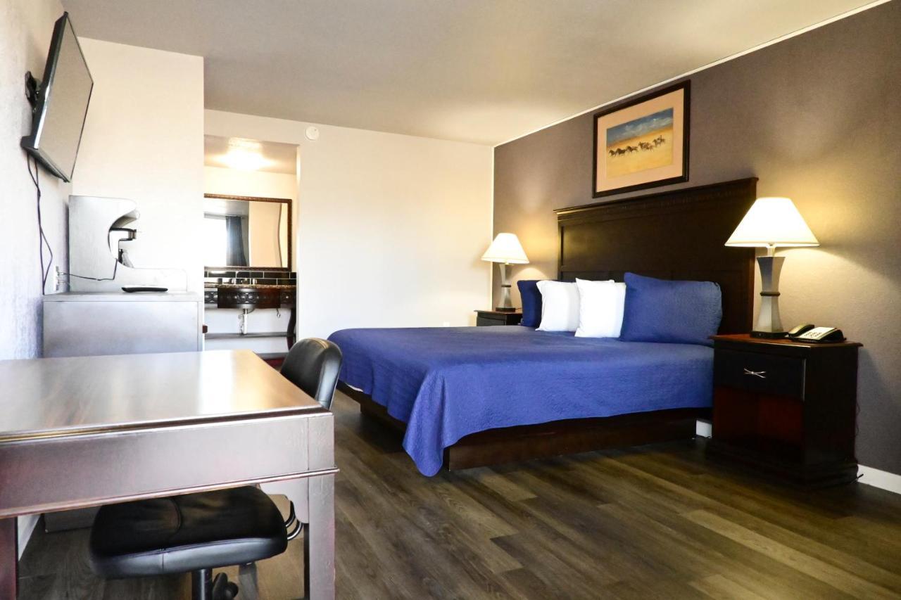R Nite Star Inn And Suites -Home Of The Cowboys & Rangers Arlington Exteriör bild