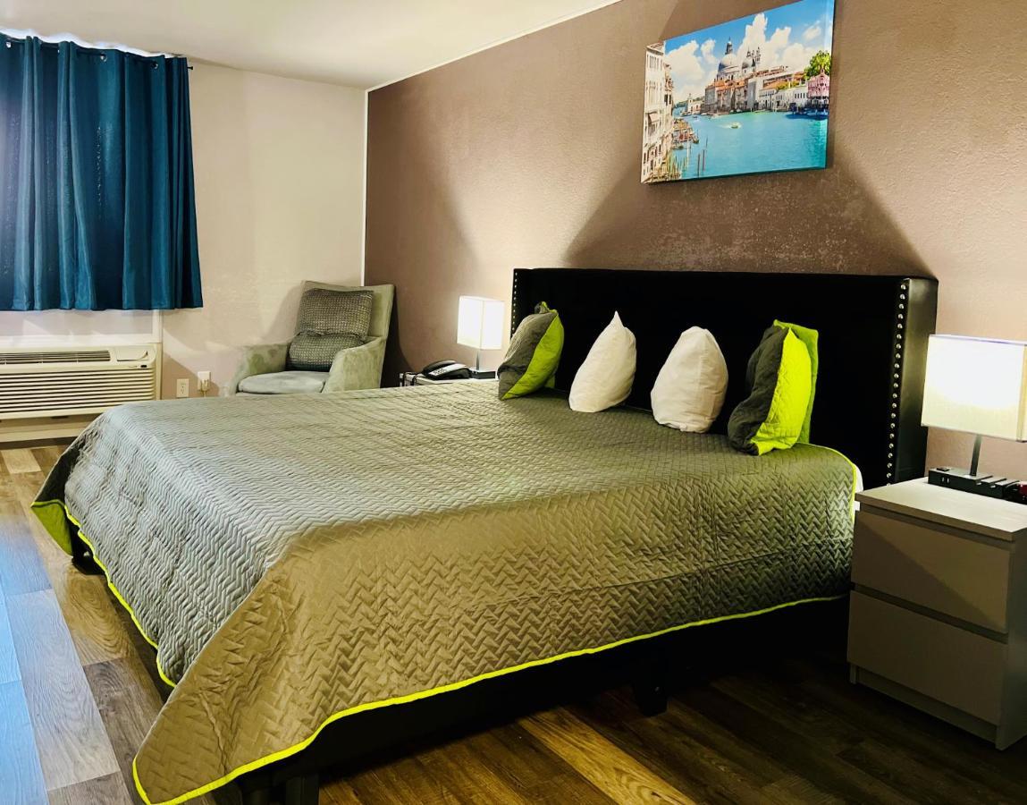 R Nite Star Inn And Suites -Home Of The Cowboys & Rangers Arlington Exteriör bild