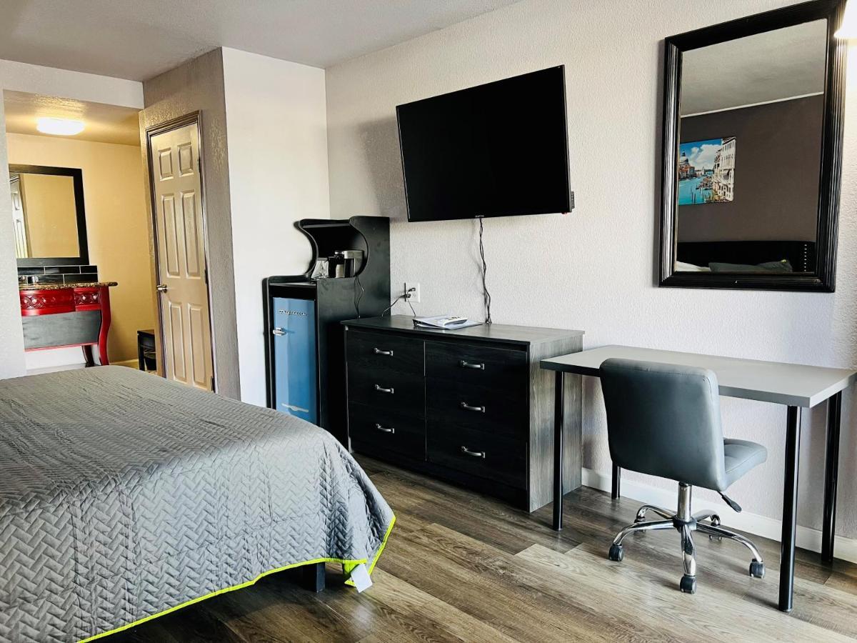 R Nite Star Inn And Suites -Home Of The Cowboys & Rangers Arlington Exteriör bild